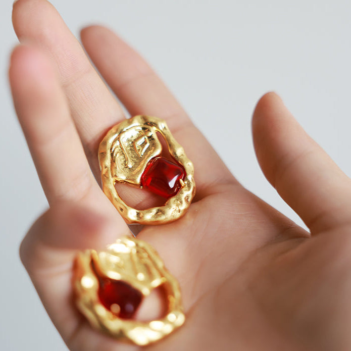 Red agate round earrings