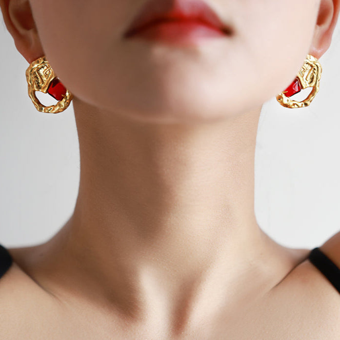 Red agate round earrings