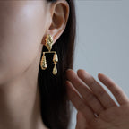 Seaside Expert Asymmetric Balance Earrings