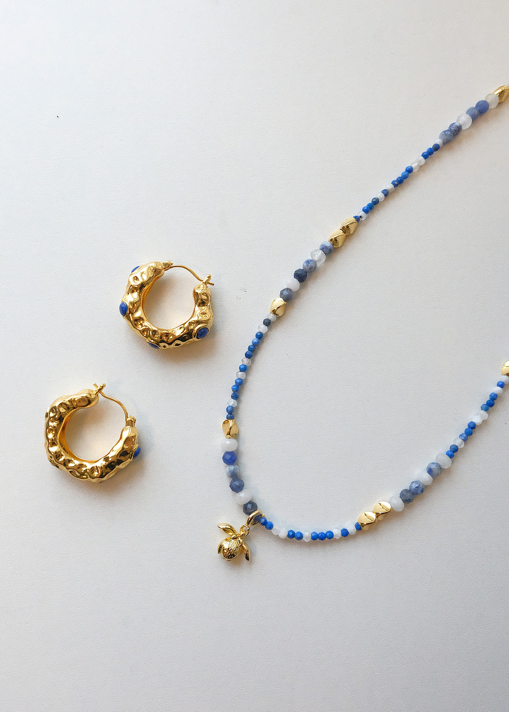 Natural stone collar chain