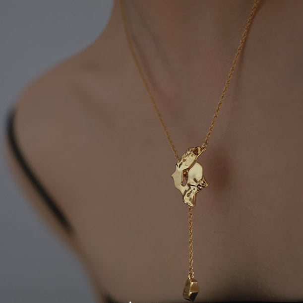 'Broken rock pieces' cross collar chain / sweater chain