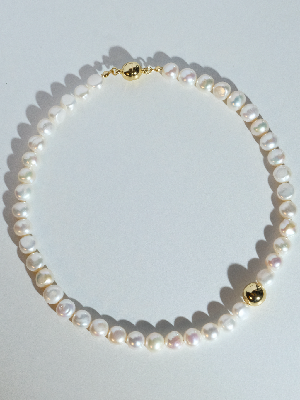 Baroque pearl necklace