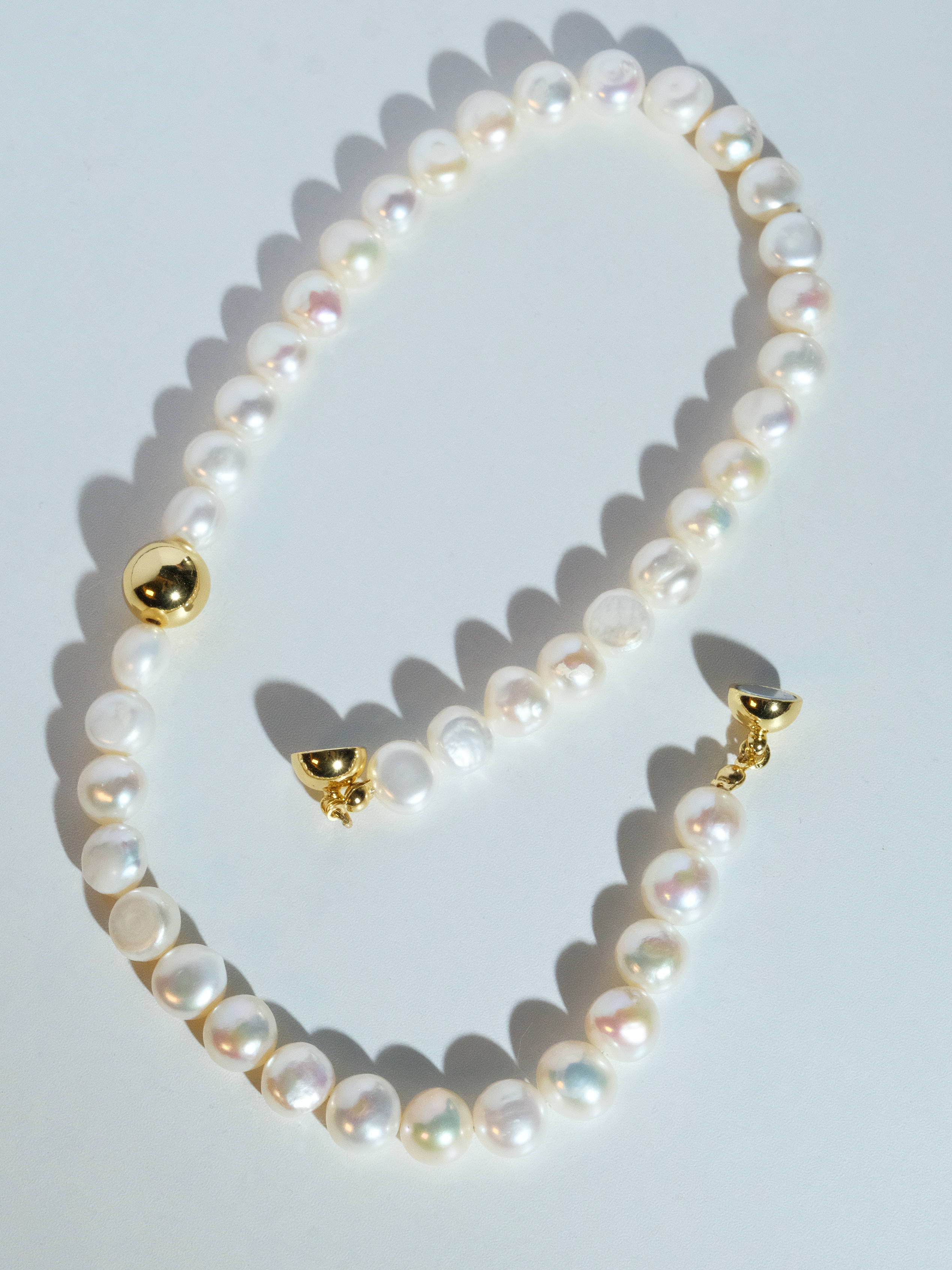 Baroque pearl necklace