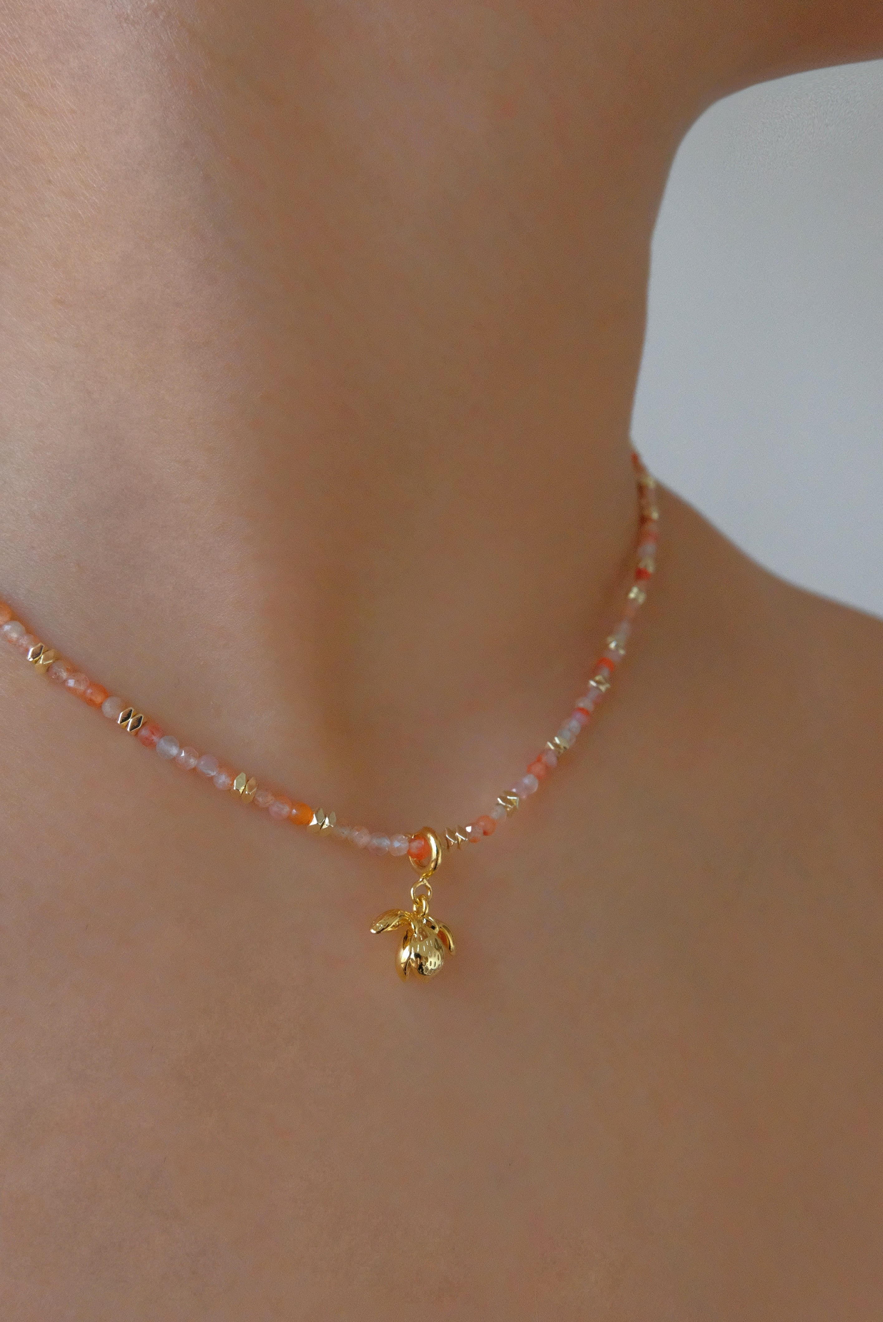 Necklaces & Clavicle Chains Made with a Variety of Natural Stones