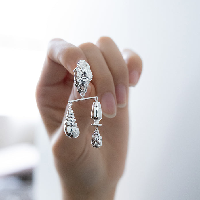Seaside Expert Asymmetric Balance Earrings