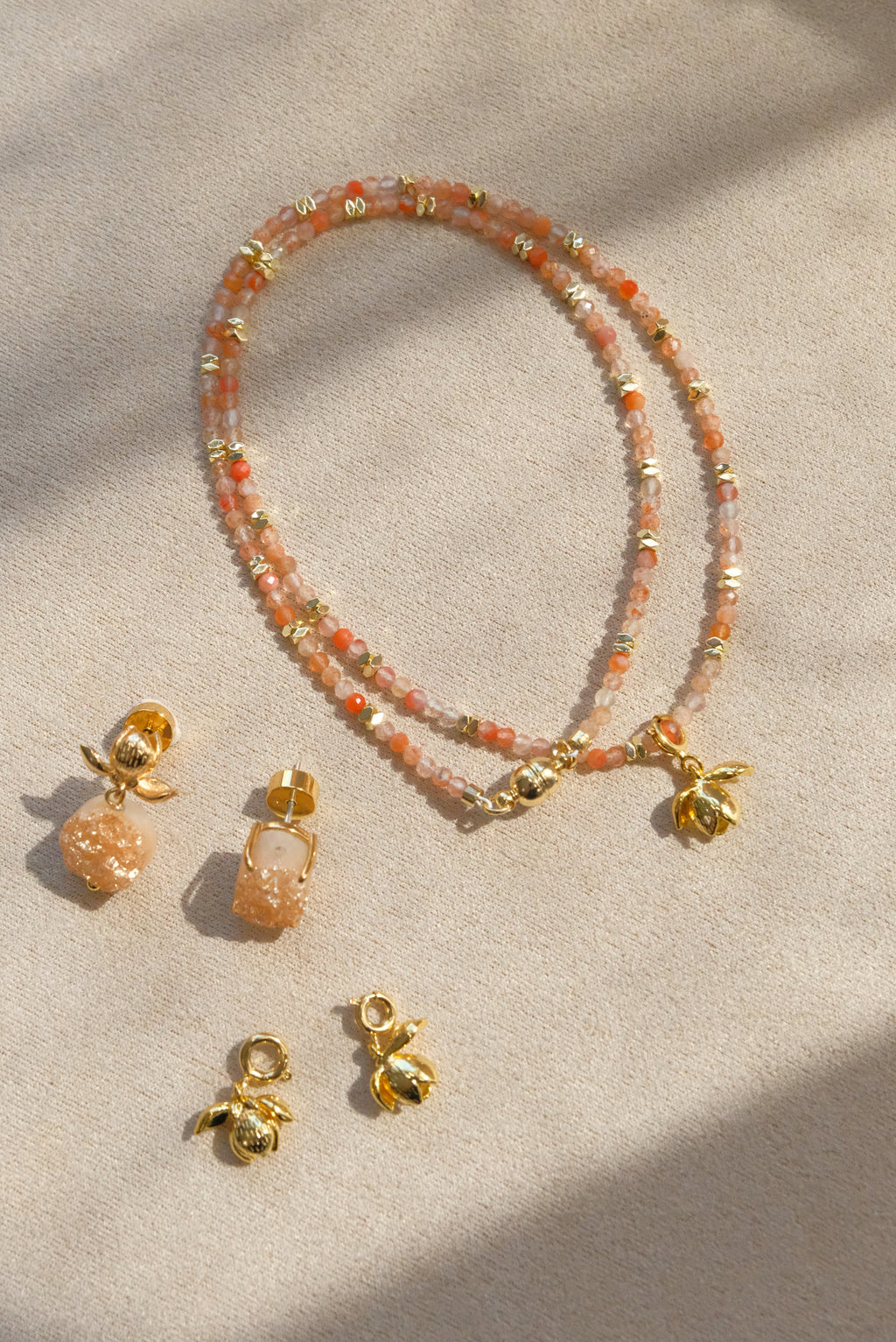 Necklaces & Clavicle Chains Made with a Variety of Natural Stones