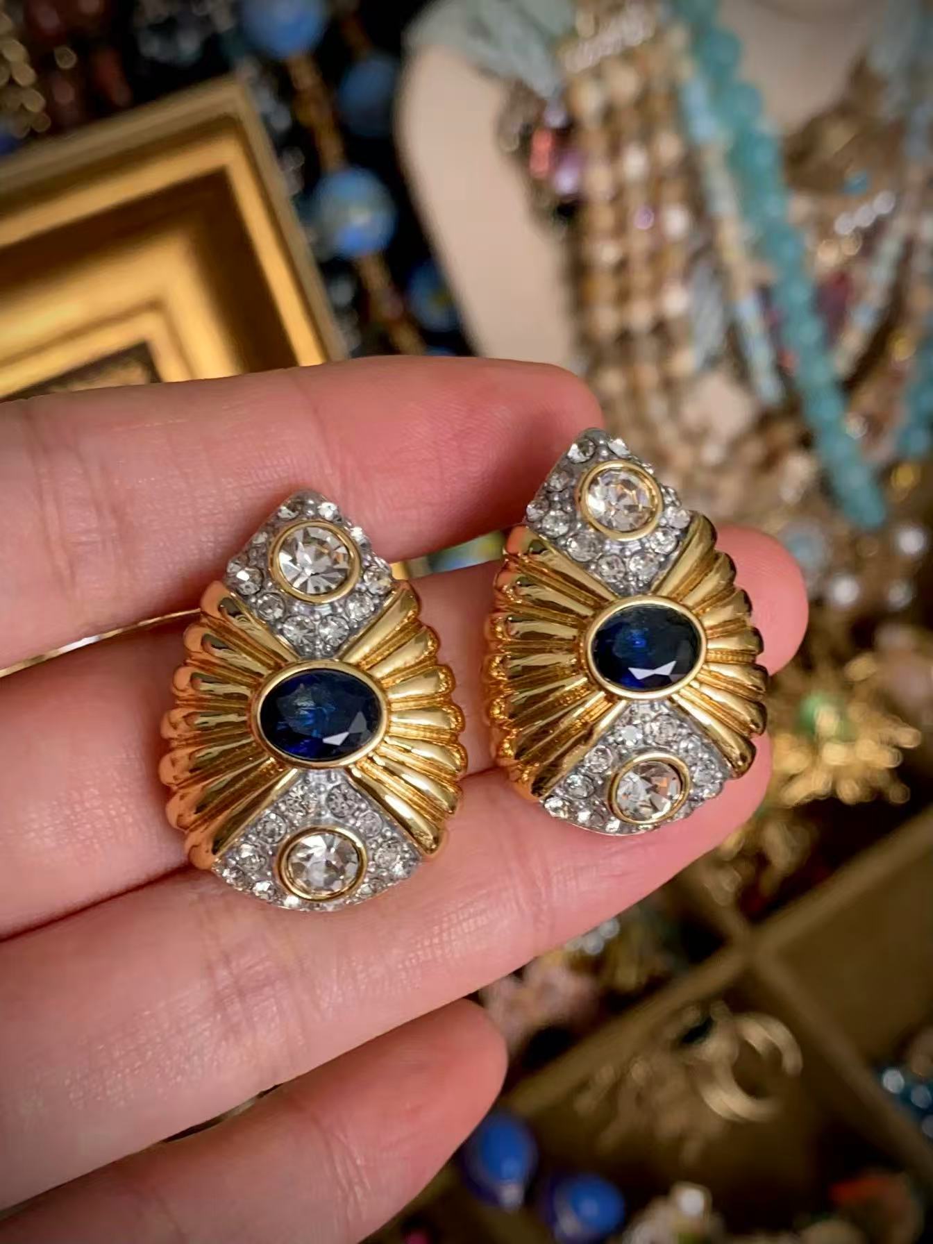 Gilt Blue Eye · Vintage Starburst Earrings