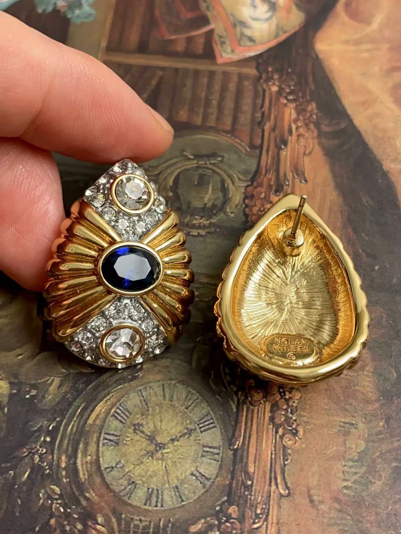 Gilt Blue Eye · Vintage Starburst Earrings