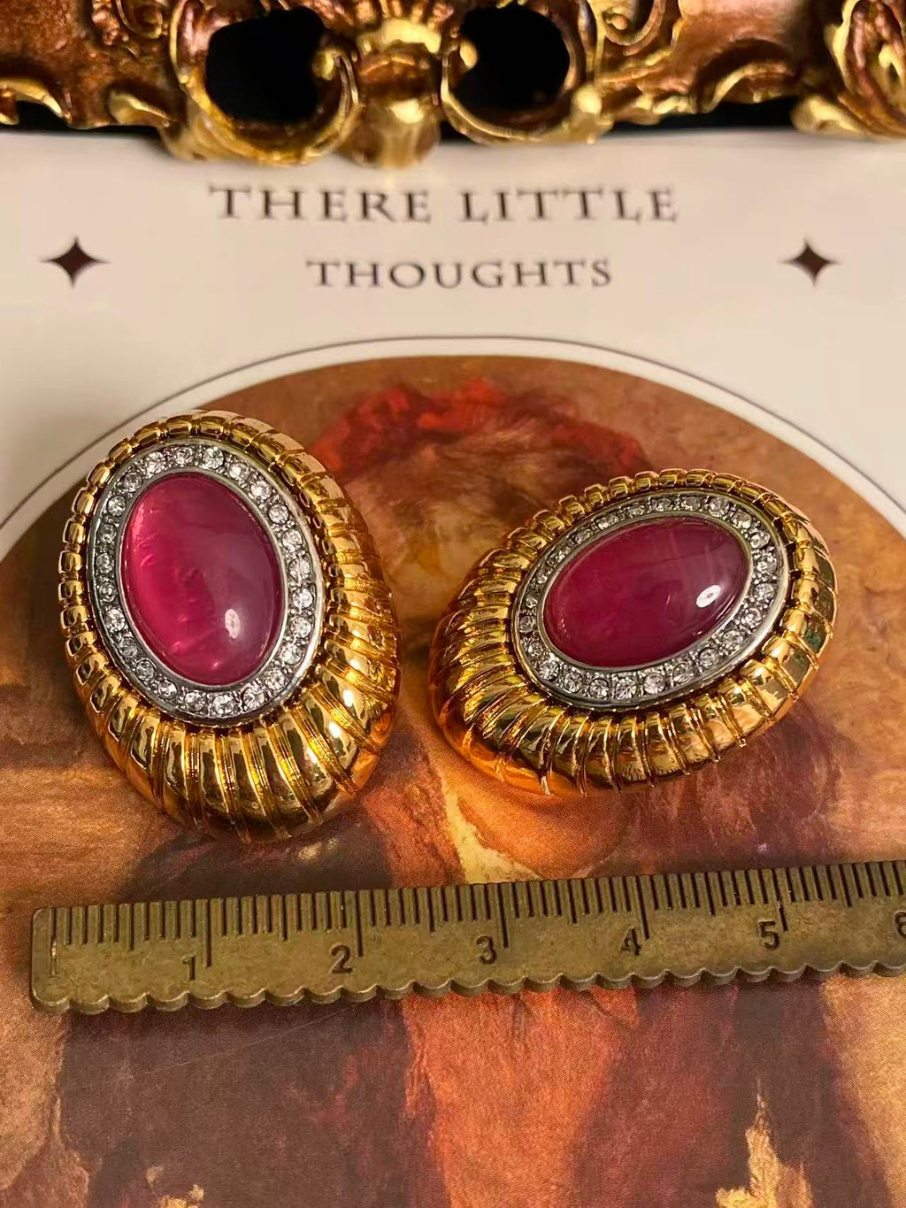 Gilt Magenta · Vintage Oval Court Earrings